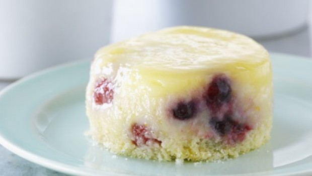 Lemon Berry Saucing Cakes