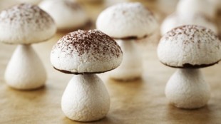 Meringue Mushrooms